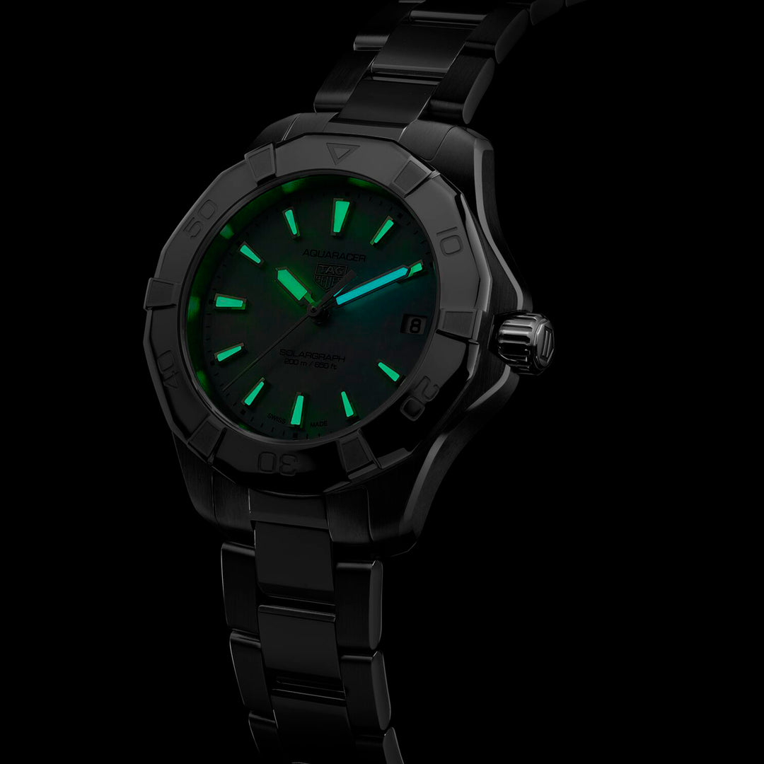 TAG Heuer Aquaracer Professional 200 Solargraph Watch