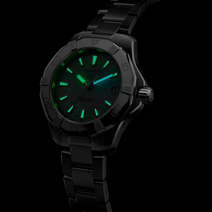 TAG Heuer Aquaracer Professional 200 Solargraph Watch