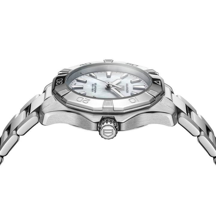 TAG Heuer Aquaracer Professional 200 Solargraph Watch