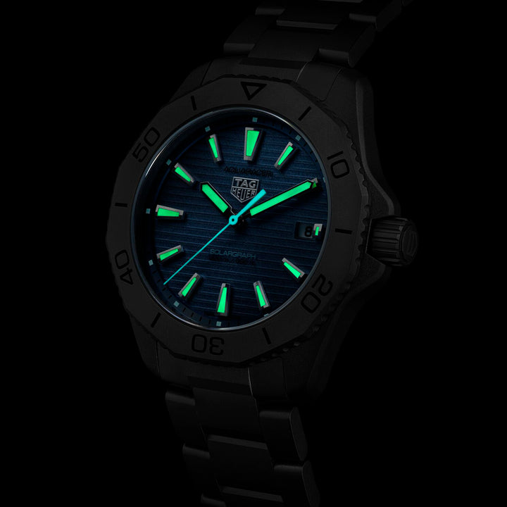 TAG Heuer Aquaracer Professional 200 Solargraph Watch