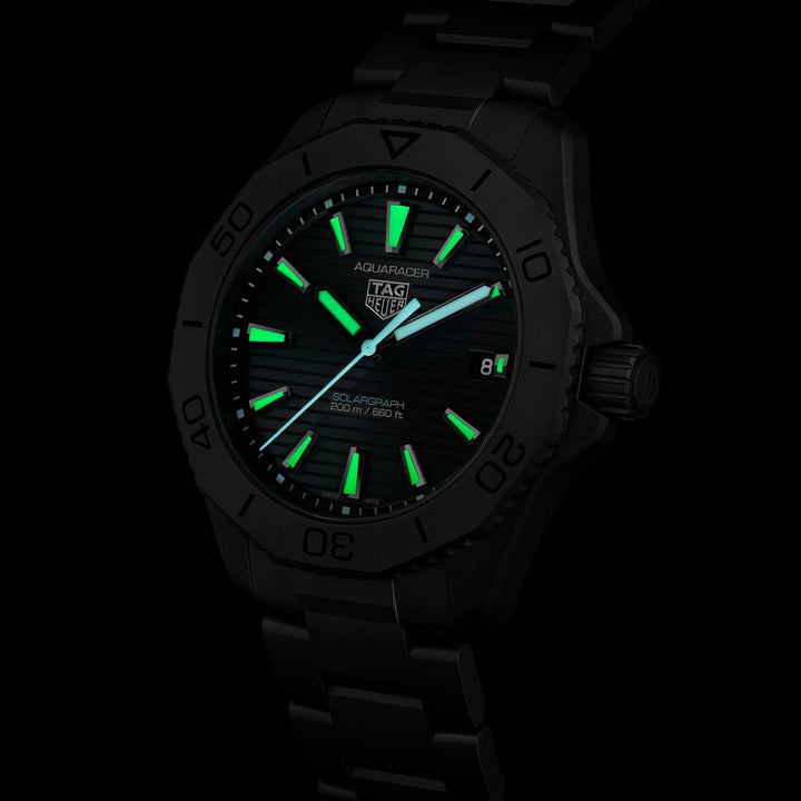 TAG Heuer Aquaracer Professional 200 Solargraph Watch