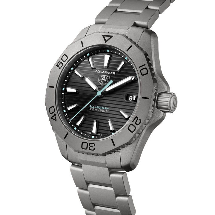 TAG Heuer Aquaracer Professional 200 Solargraph Watch