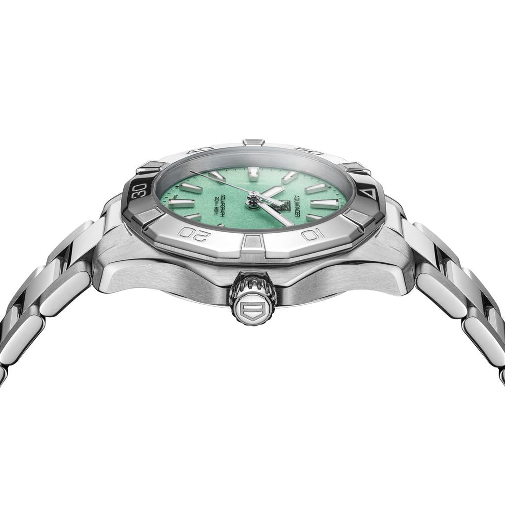 TAG Heuer Aquaracer Professional 200 Solargraph Watch