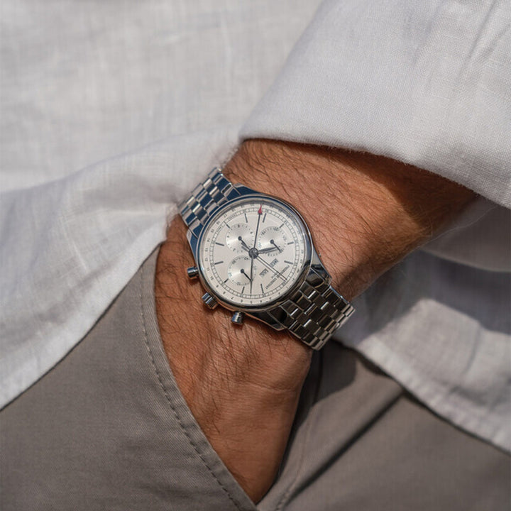 Montre Frédérique Constant Classics Quartz Chronograph Triple Calendar en acier 40 mm FC-296SW5B6B