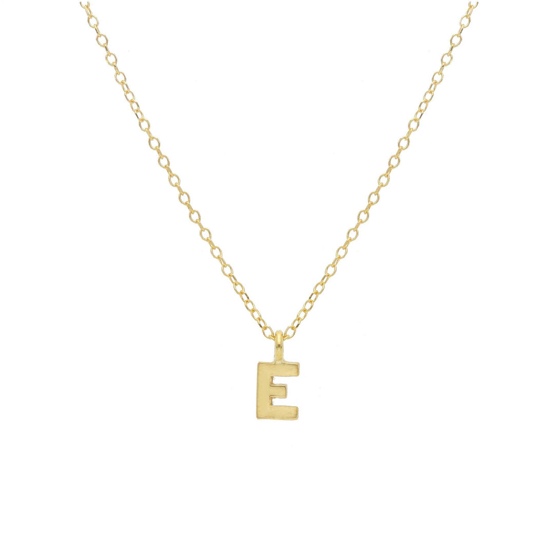 Collier en or jaune 18K lettre E
