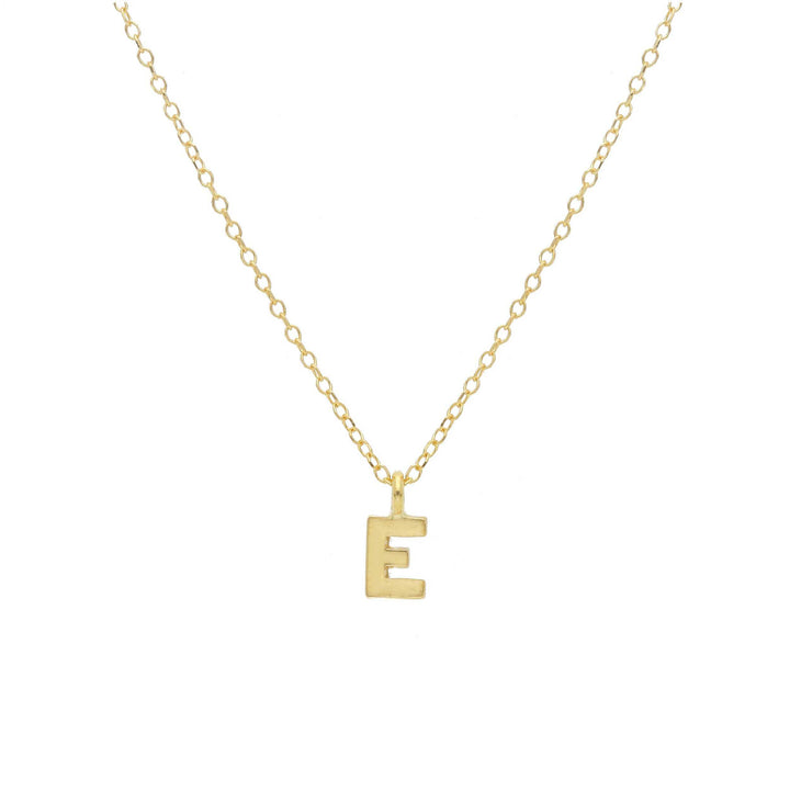 Collier en or jaune 18K lettre E