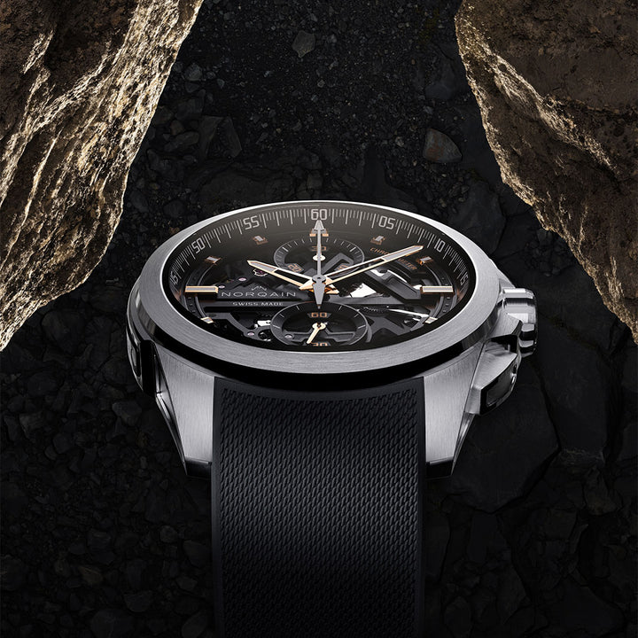 Montre NORQAIN Independence Skeleton Chrono automatique en acier inoxydable bracelet caoutchouc 42 mm