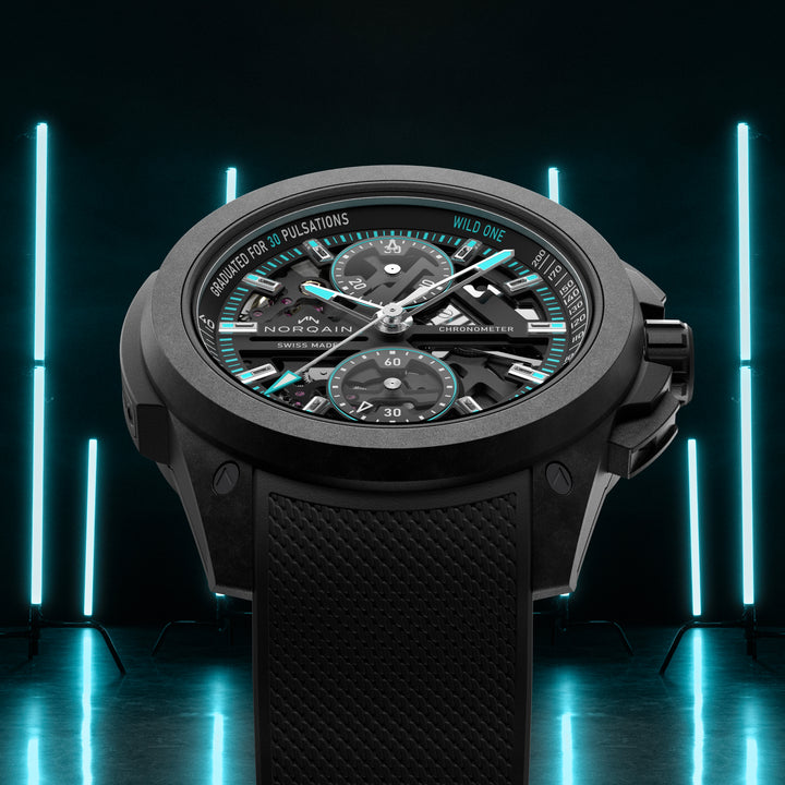 Montre NORQAIN Wild ONE Skeleton Chrono automatique en matériau NORTEQ® à base de fibre de carbone et titane bracelet caoutchouc 42 mm N3002.40Q01.B07.R01