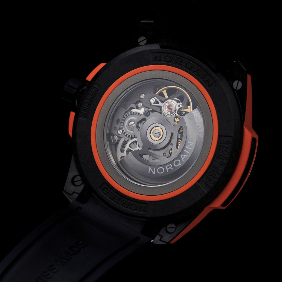 Montre NORQAIN Wild ONE Skeleton Coral automatique en matériau NORTEQ® à base de fibre de carbone bracelet caoutchouc 42 mm