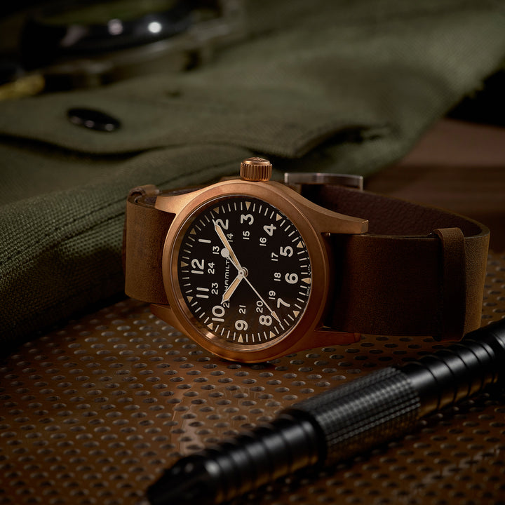 Montre Hamilton Khaki Field Mechanical Bronze à remontage manuel en bronze bracelet cuir 38 mm H69459530