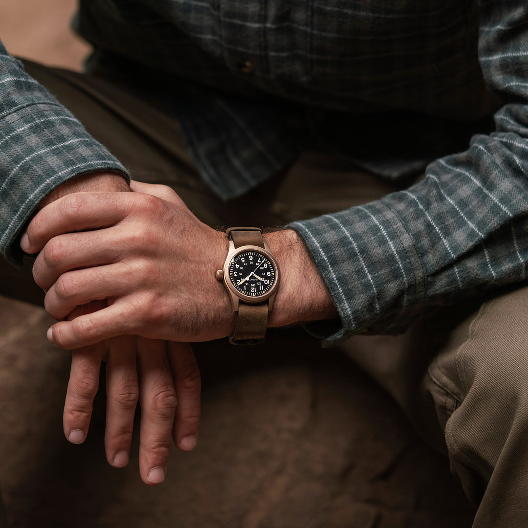 Montre Hamilton Khaki Field Mechanical Bronze à remontage manuel en bronze bracelet cuir 38 mm H69459530