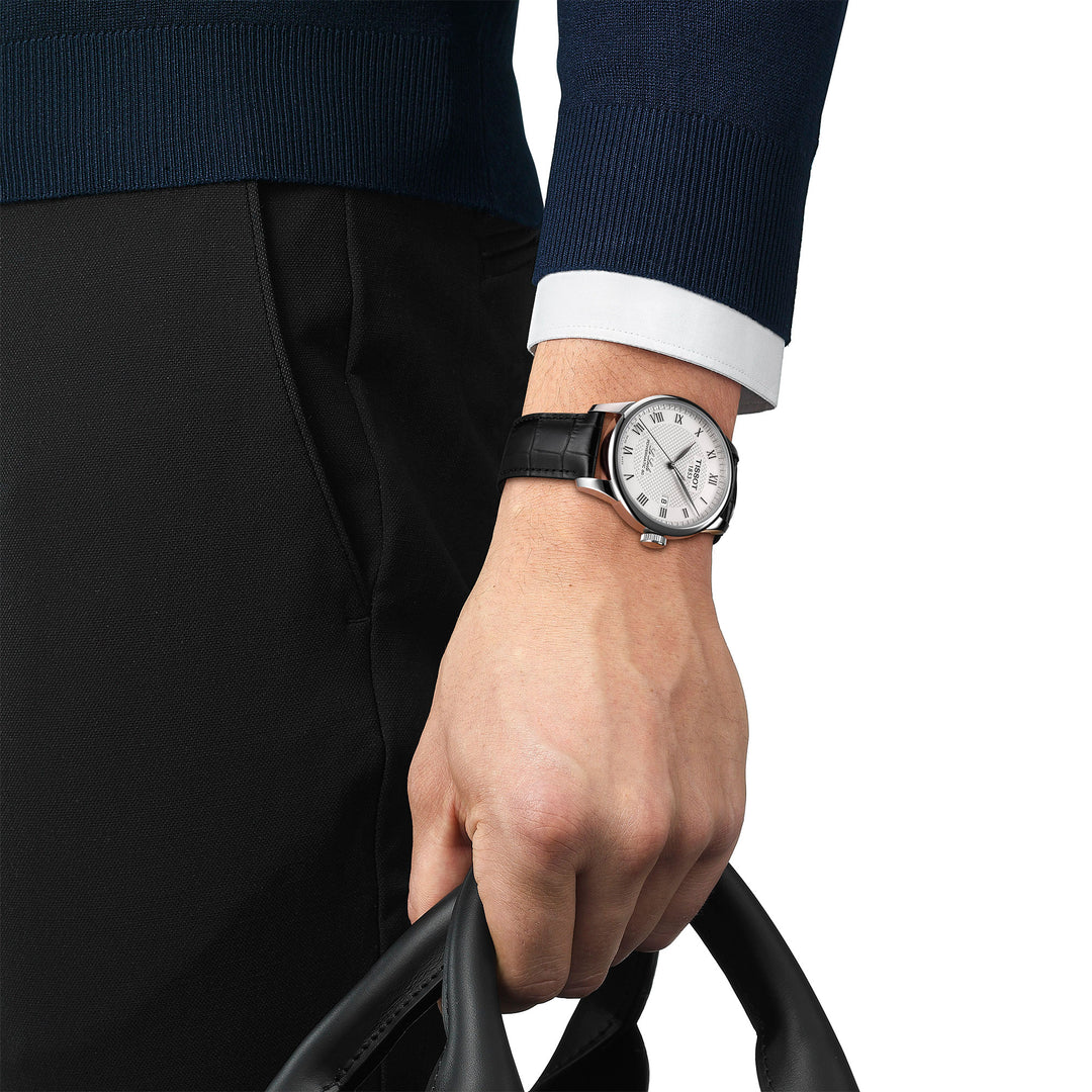 Montre Tissot Le Locle Powermatic 80 automatique en acier inoxydable bracelet cuir 39.3 mm T006.407.16.033.00