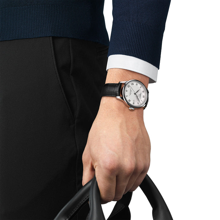 Montre Tissot Le Locle Powermatic 80 automatique en acier inoxydable bracelet cuir 39.3 mm T006.407.16.033.00