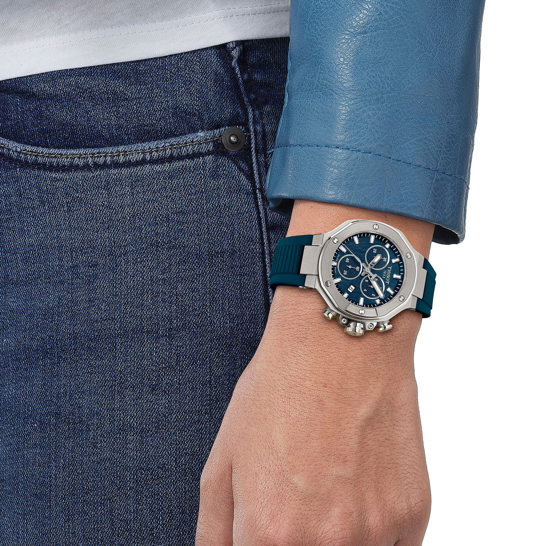 Montre Tissot T-Race quartz en acier inoxydable bracelet silicone 38 mm T141.817.17.041.00