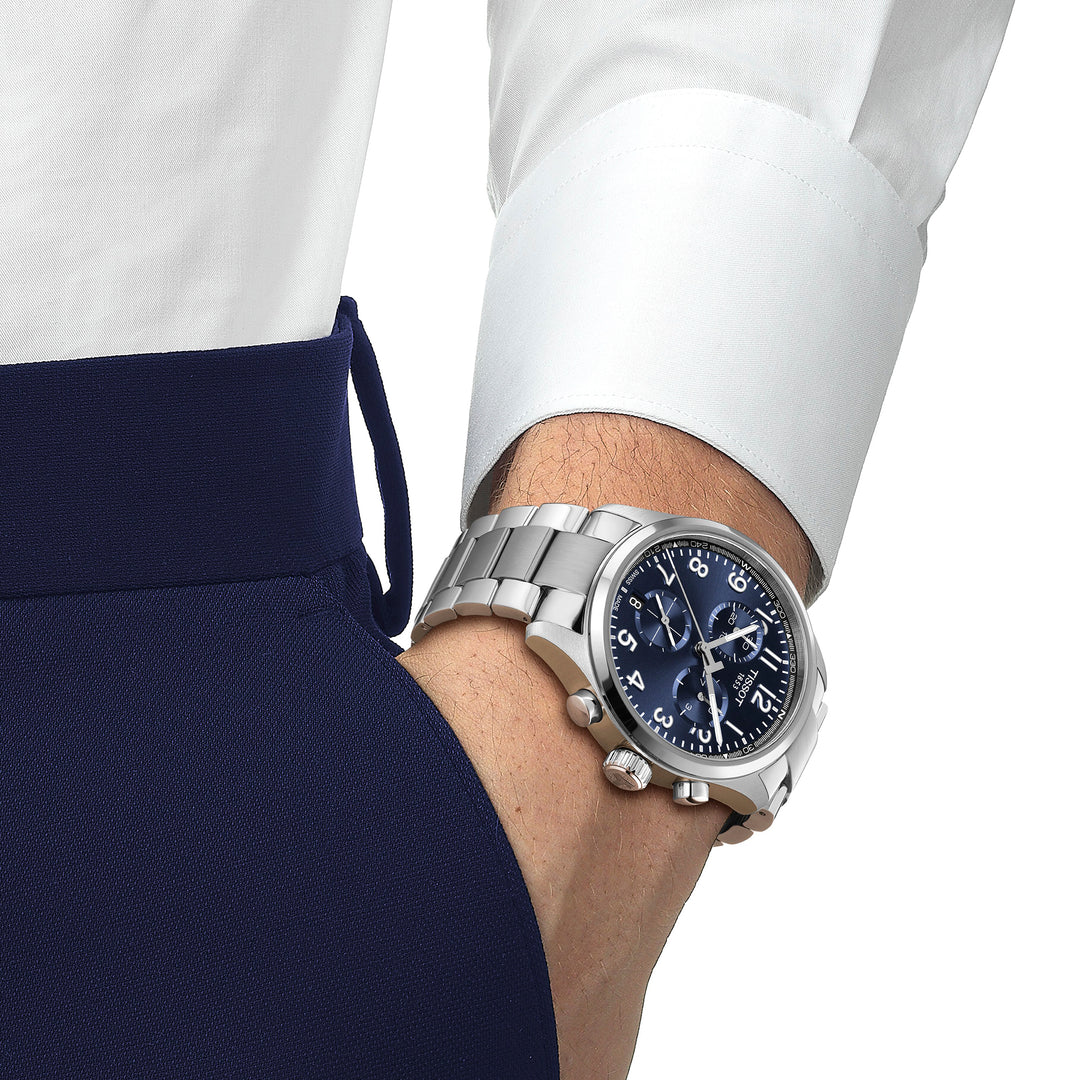 Tissot Chrono L quartz watch in 42 mm stainless steel T116.417.11.042.00