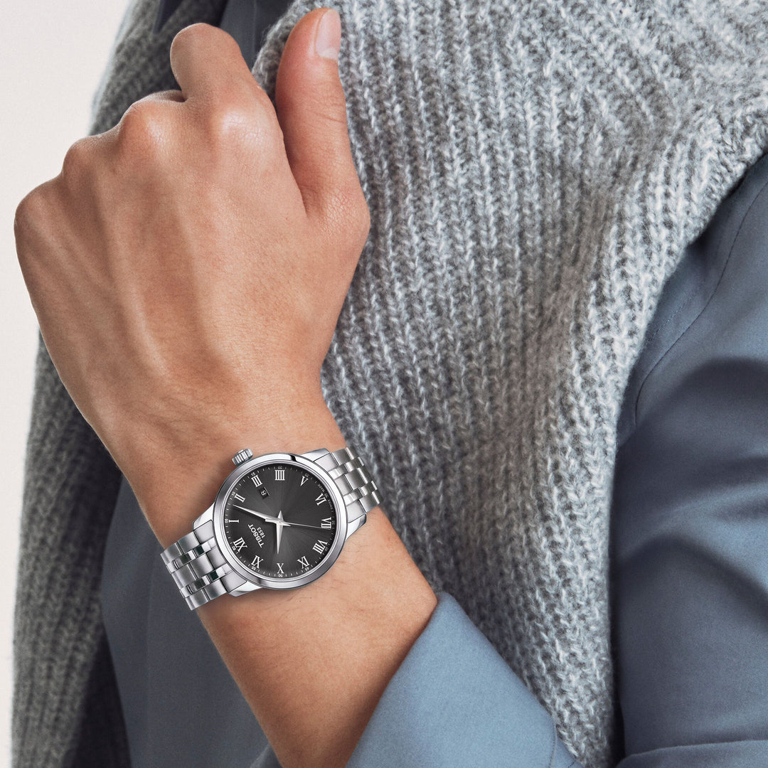 Montre Tissot Classic Dream quartz 42 mm en acier inoxydable T129.410.11.053.00
