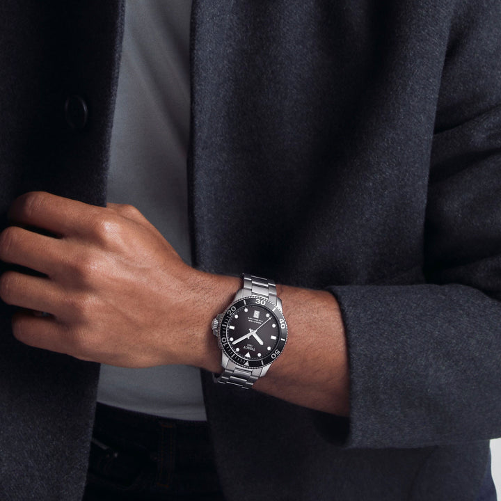 Montre Tissot Seastar 1000 quartz 40 mm en acier inoxydable T120.410.11.051.00