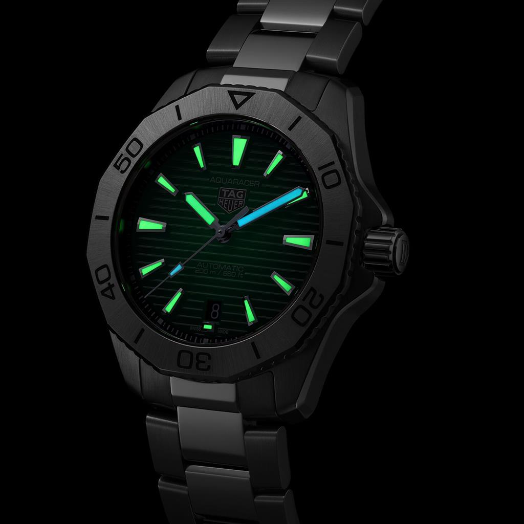 Montre TAG Heuer Aquaracer Professional 200 Date