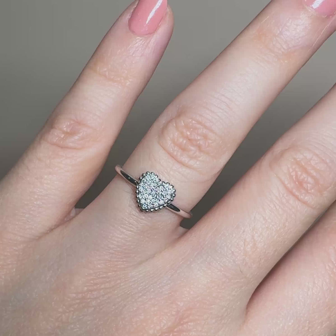 Bague de fiançailles cœur pavée en or blanc 18k diamants 0.17 ct